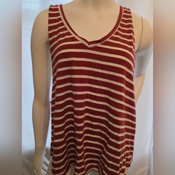 The Hanger Tops - The Hanger Red and White Striped V-Neck Tank Top